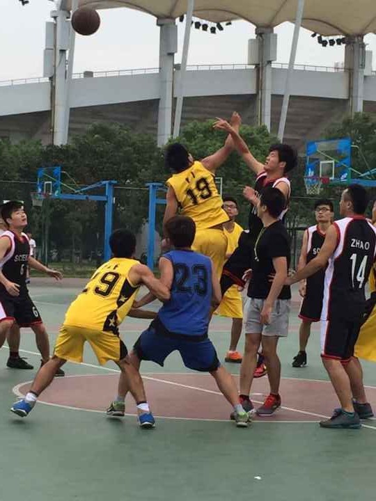 理学院-纺织服装学院篮球友谊赛圆满结束
